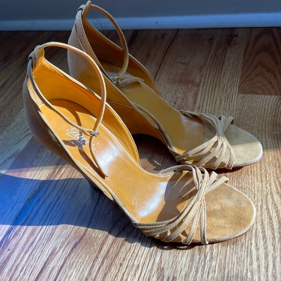 Gucci Yellow Suede Strappy Bamboo Detail Wedge Sandals Size 38 - Picture 2 of 10